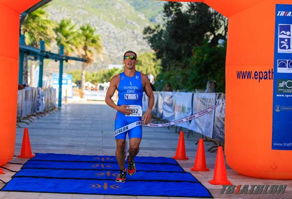 http://www.trinews.gr/lib_photos/eidiseis/ellada/2015_09_27_Loutraki/gs-triathlon1-2038.jpg